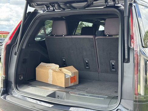 Certified 2024 Cadillac Escalade Sport Platinum w/ Heavy-Duty Trailer Package AWD/4WD image 29