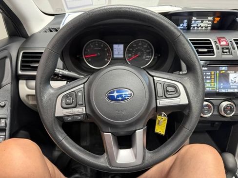 Used 2018 Subaru Forester 2.5i Premium w/ All-Weather Package AWD/4WD image 34