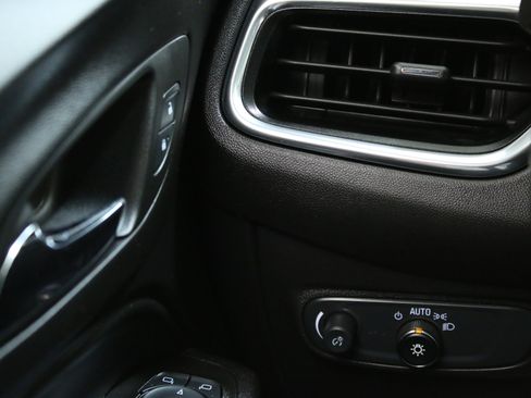 Used 2024 Chevrolet Equinox LT w/ LPO, Cargo Package AWD/4WD image 21