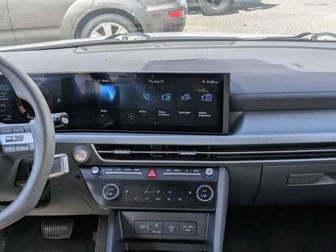 Used 2025 Hyundai Sonata SEL FWD image 13
