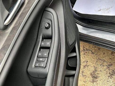 New 2026 Jeep Grand Cherokee Altitude image 13