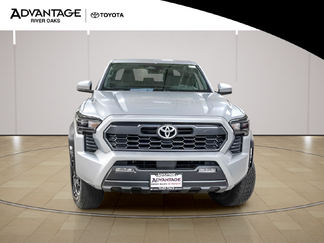 Certified 2025 Toyota Tacoma TRD Off-Road AWD/4WD image 3