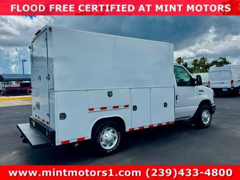 Used 2015 Ford E-350 and Econoline 350 Super Duty w/ Power Windows & Locks Group RWD image 9