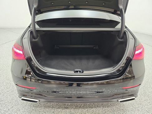 Used 2024 Mercedes-Benz C 300 Sedan image 21