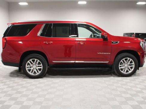 Used 2023 GMC Yukon SLT image 12