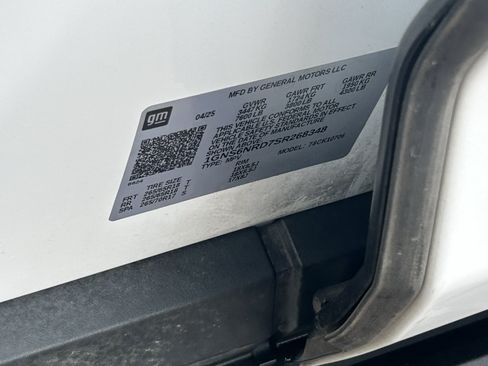 Used 2025 Chevrolet Tahoe LT AWD/4WD image 33