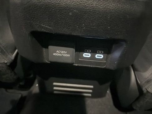 Used 2024 Toyota Tacoma TRD Sport image 13