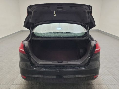 Used 2017 Ford Focus Titanium w/ Titanium Technology Package FWD image 29