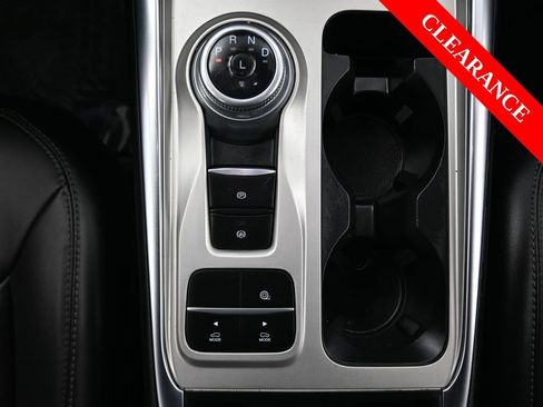 Used 2022 Ford Explorer XLT w/ Equipment Group 202A image 31