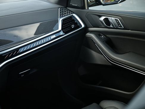 New 2026 BMW X5 M60i w/ Executive Package image 29