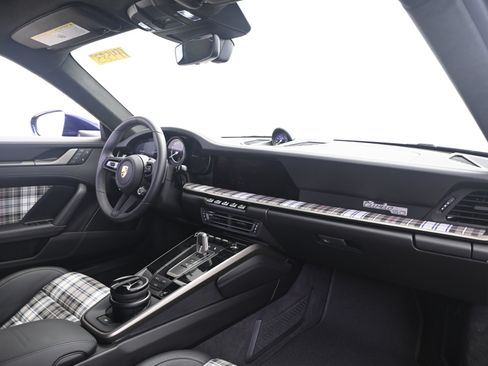 Certified 2025 Porsche 911 Turbo S AWD/4WD image 21