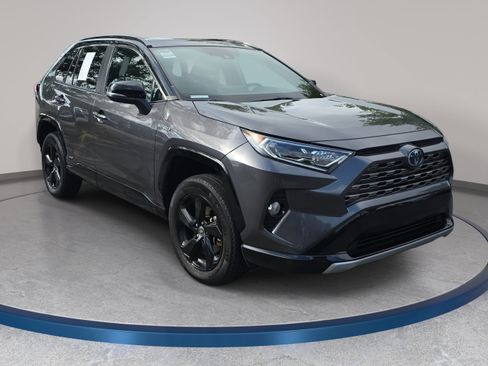 Used 2021 Toyota RAV4 XSE w/ XSE Grade Weather Package AWD/4WD image 3
