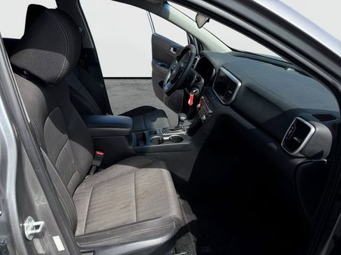Used 2022 Kia Sportage LX AWD/4WD image 34