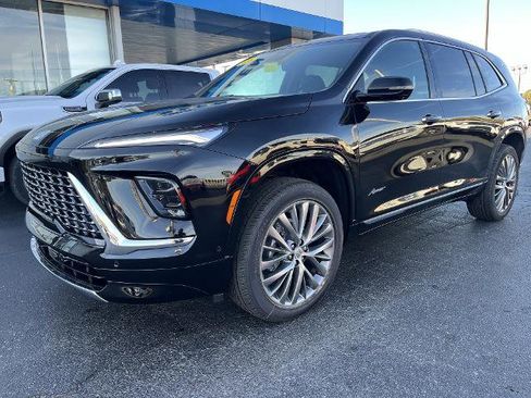 New 2026 Buick Enclave Avenir image 1