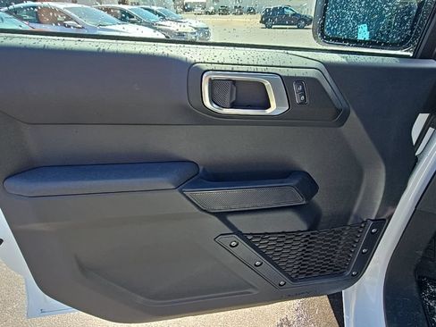 New 2025 Ford Bronco 4-Door AWD/4WD image 7