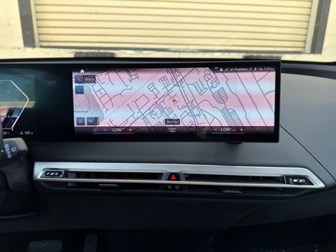 Used 2022 BMW iX xDrive50 w/ Premium Package AWD/4WD image 24
