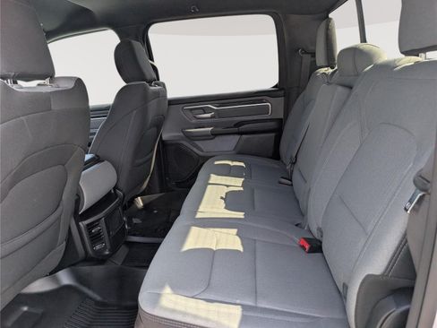 Used 2022 RAM 1500 Big Horn AWD/4WD image 14