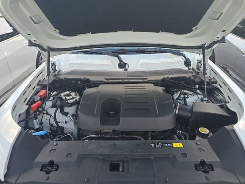 Used 2021 Land Rover Defender 110 X-Dynamic HSE image 42