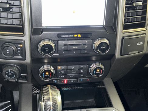 Used 2020 Ford F150 Raptor w/ Equipment Group 802A Luxury image 21