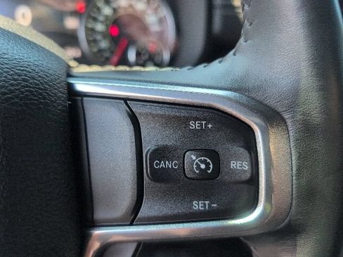 Used 2022 RAM 1500 Laramie AWD/4WD image 32