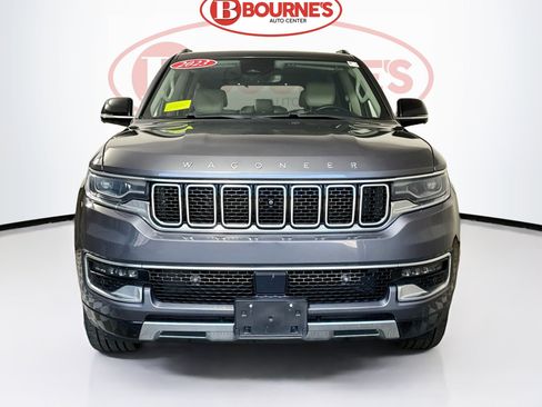 Used 2023 Jeep Wagoneer Series III w/ Premium Group I AWD/4WD image 7