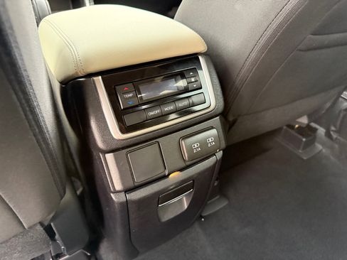Used 2020 Subaru Ascent Premium w/ Sport Package image 23