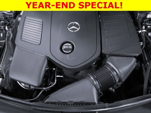 Used 2025 Mercedes-Benz C 300 4MATIC Sedan image 41