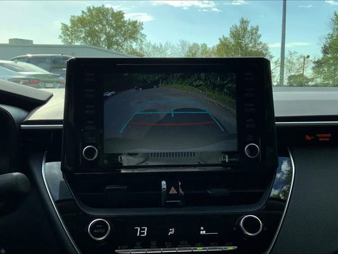 Used 2022 Toyota Corolla LE FWD image 25
