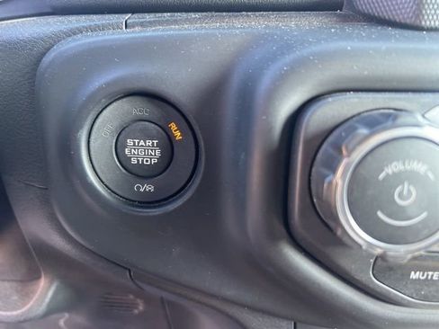 Used 2021 Jeep Wrangler Unlimited Sahara AWD/4WD image 28