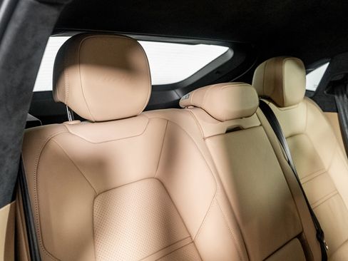 Used 2023 Porsche Cayenne Turbo w/ Premium Package Plus (PI3) image 32