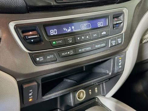 Used 2018 Honda Pilot EX-L image 17
