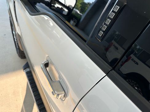 Used 2022 Ford F250 Lariat w/ Chrome Package AWD/4WD image 15
