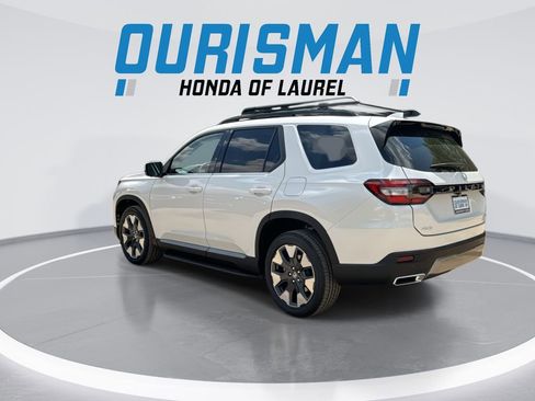 New 2026 Honda Pilot Touring image 6