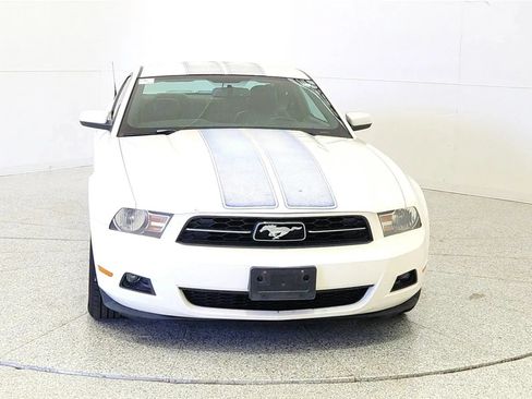Used 2010 Ford Mustang Premium RWD image 2