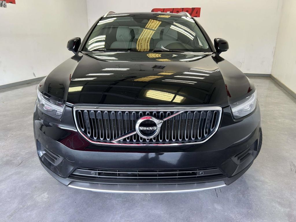 Used 2019 Volvo XC40 T5 Momentum AWD/4WD image 8