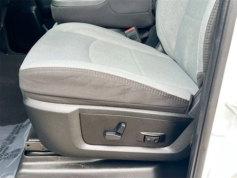 Used 2024 RAM 2500 Big Horn image 18