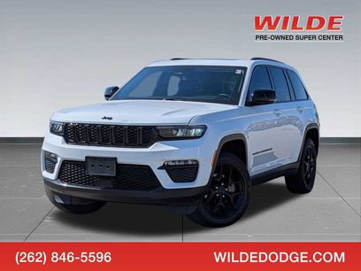 Used 2023 Jeep Grand Cherokee Limited w/ Black Appearance Package