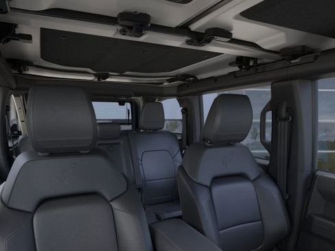 New 2025 Ford Bronco Badlands image 13