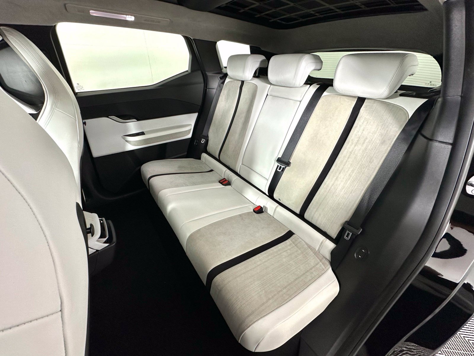 Used 2023 Fisker Ocean One AWD/4WD image 28
