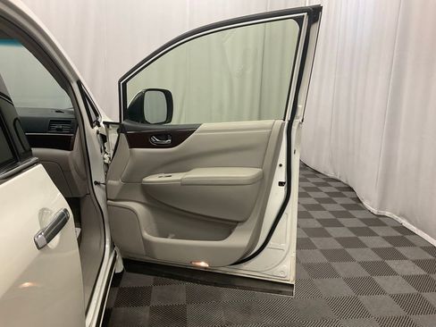 Used 2013 Nissan Quest SL FWD image 26