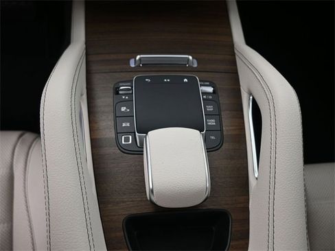 New 2026 Mercedes-Benz GLE 450 4MATIC image 4