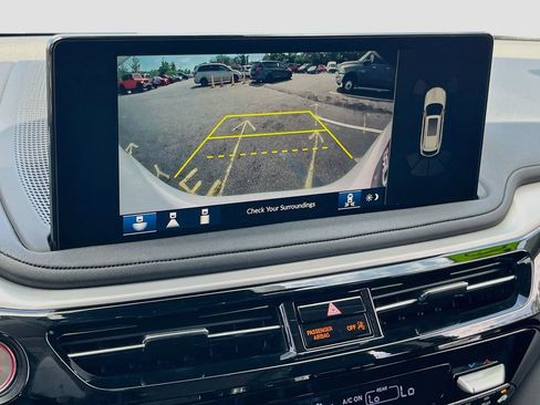 Used 2025 Acura MDX FWD w/ Technology Package image 14