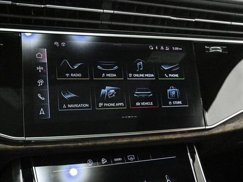Used 2025 Audi Q7 3.0T Premium Plus image 15