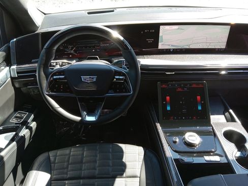 Used 2025 Cadillac Escalade V w/ LPO, ONYX Package image 14