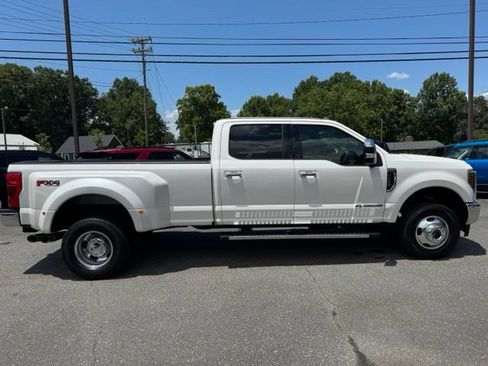 Used 2019 Ford F350 Lariat w/ Lariat Ultimate Package AWD/4WD image 9