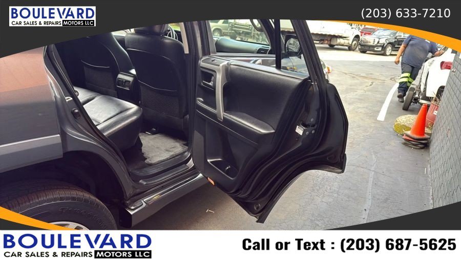 Used 2012 Toyota 4Runner Limited AWD/4WD image 35
