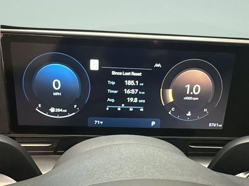 Certified 2025 Hyundai Kona SEL image 22