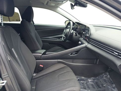 Used 2021 Hyundai Elantra SEL w/ Convenience Package FWD image 15