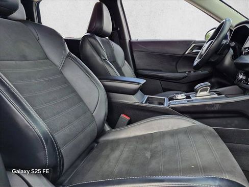 Used 2024 Mitsubishi Outlander SE FWD image 22