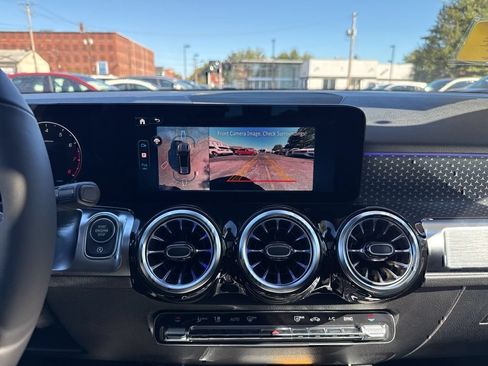 Certified 2026 Mercedes-Benz GLB 250 4MATIC image 29